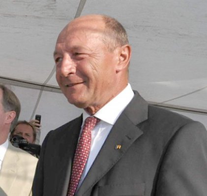 Băsescu: Ponta este o gâză pentru Voiculescu